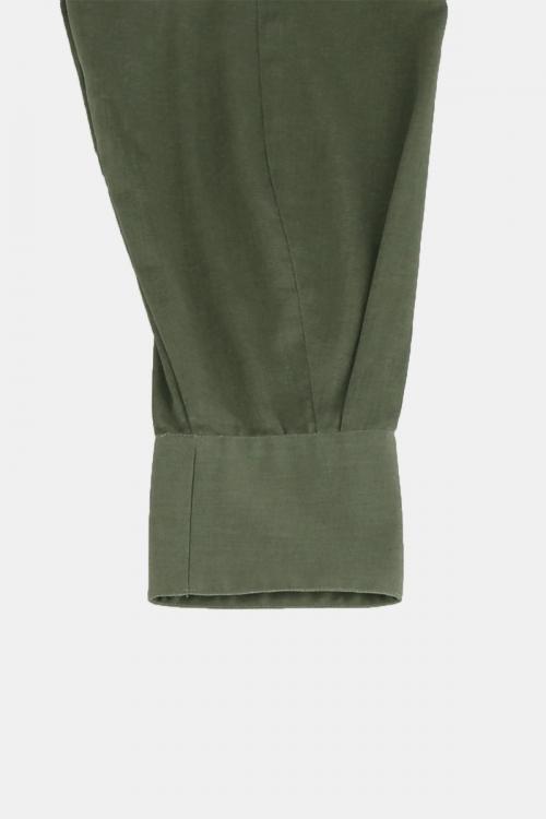 バンドカラーブラウス