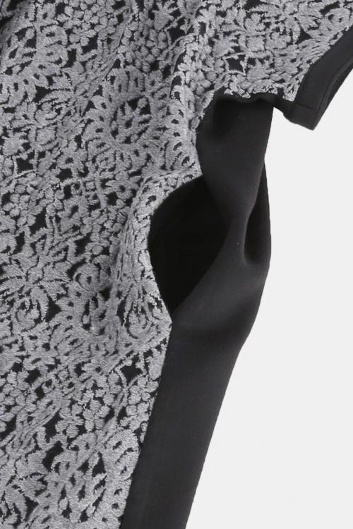 ワンピース　タペスト柄レース切替