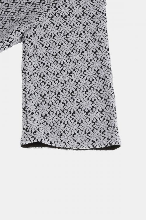 クルーネックプルオーバー　マーガレット柄レース