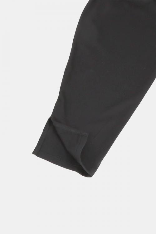 テーパードパンツ　エアーフロージャージ