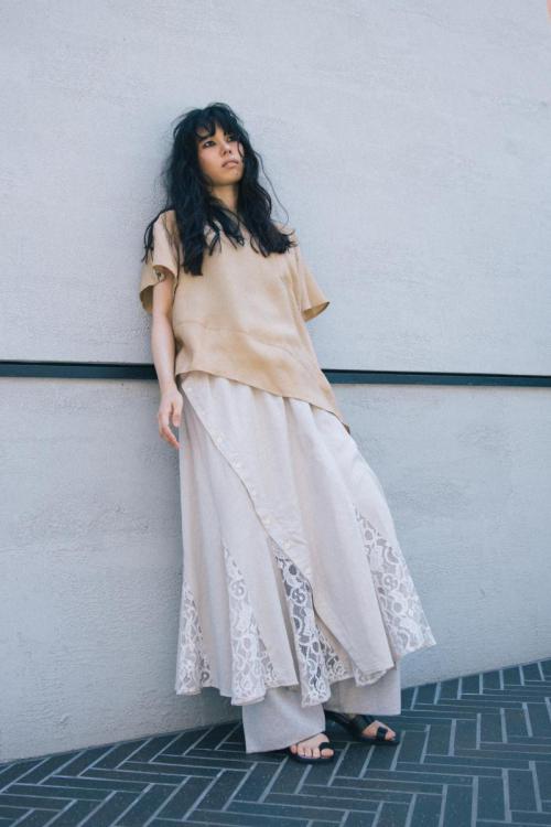 Asymmetric Flared Skirt Lace Switch 